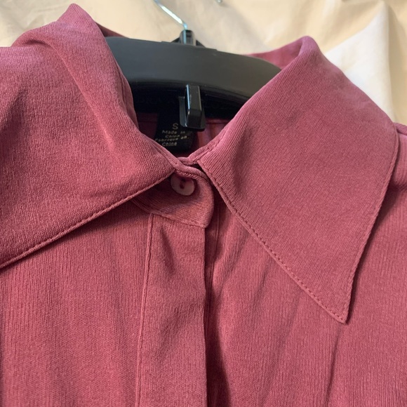 100% Silk Button-down top women’s size S - Picture 6 of 8